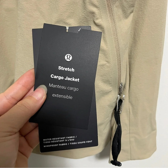 🆕 Lululemon Stretch Cargo Jacket - Trench - Picture 4 of 9